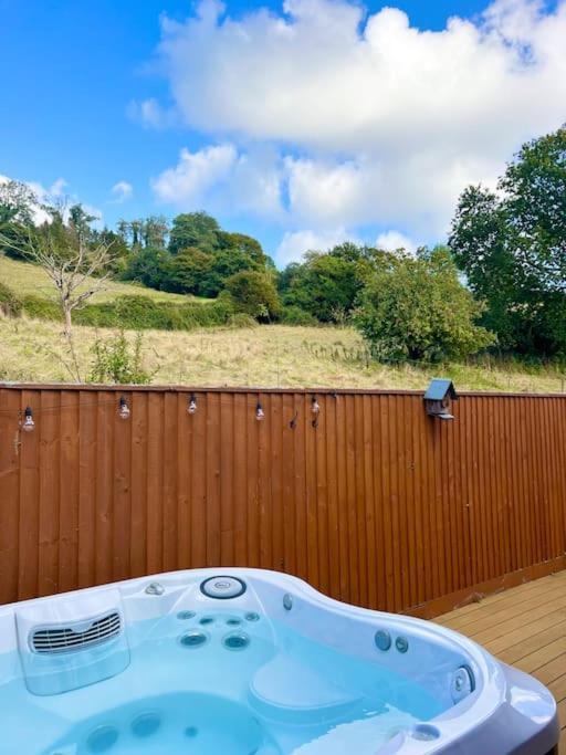 Countryside Converted Barn With Hot Tub Newton Abbot Buitenkant foto